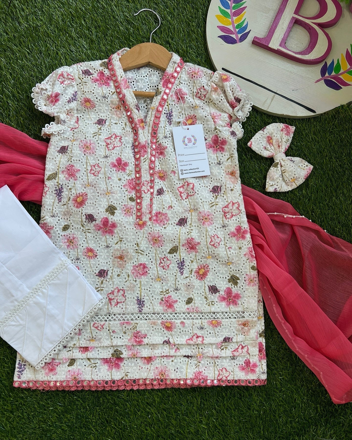 chicken kari dress design Very Beautiful Chikankari Dresses Pakistani 2024