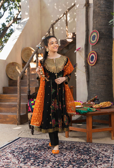 Black Pishwaas with Pouch