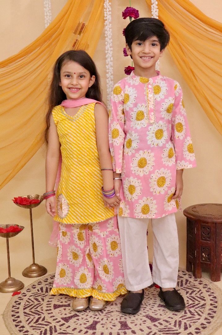 Yellow Pink Daisy Sharara