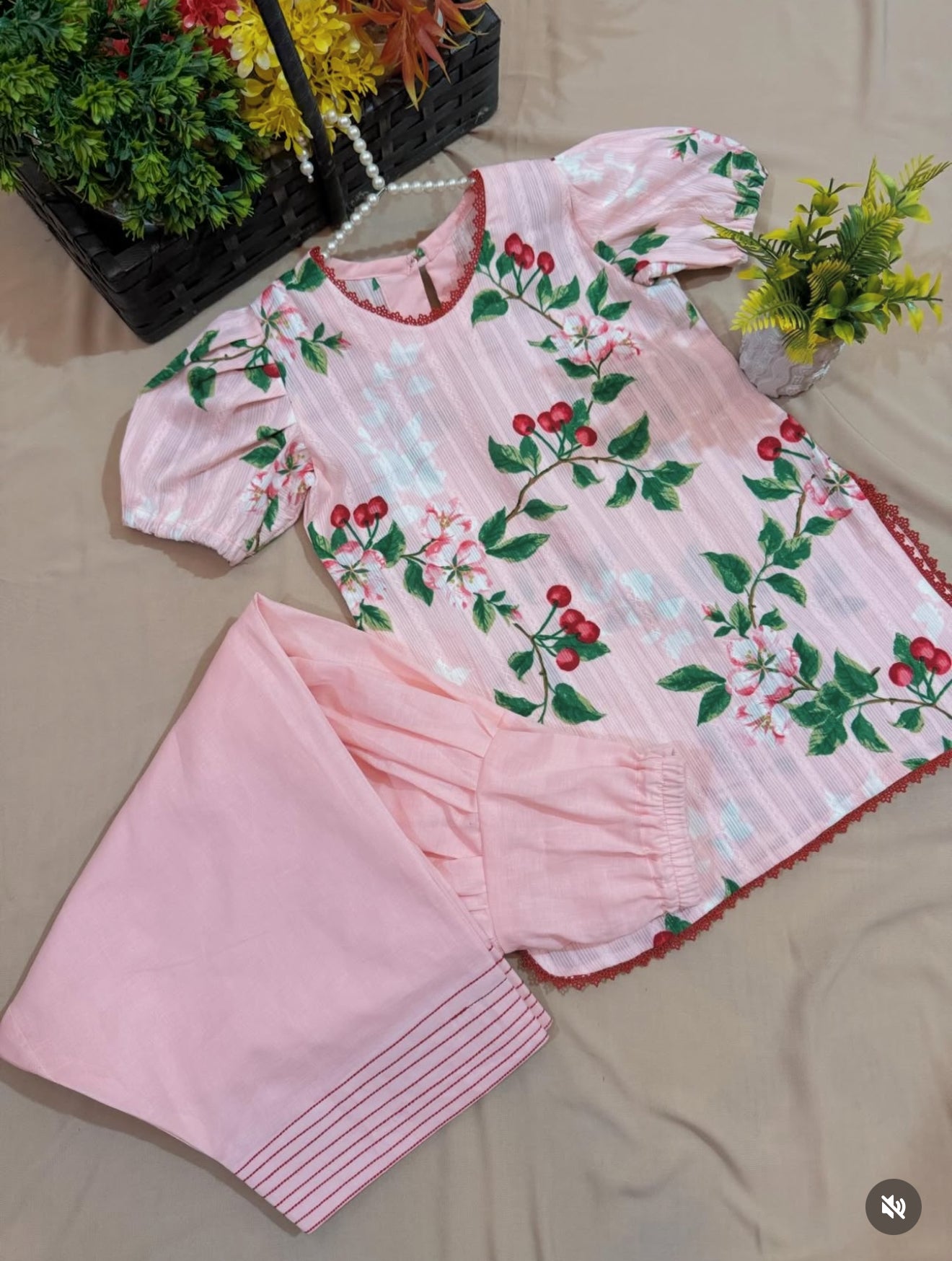 Girls Doriya Farshi Shalwar